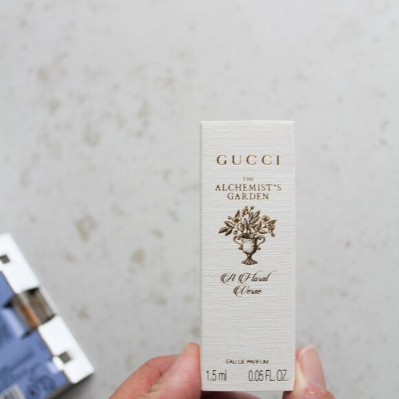 White Floral Designer & Niche Samples - Picture 9 of 11